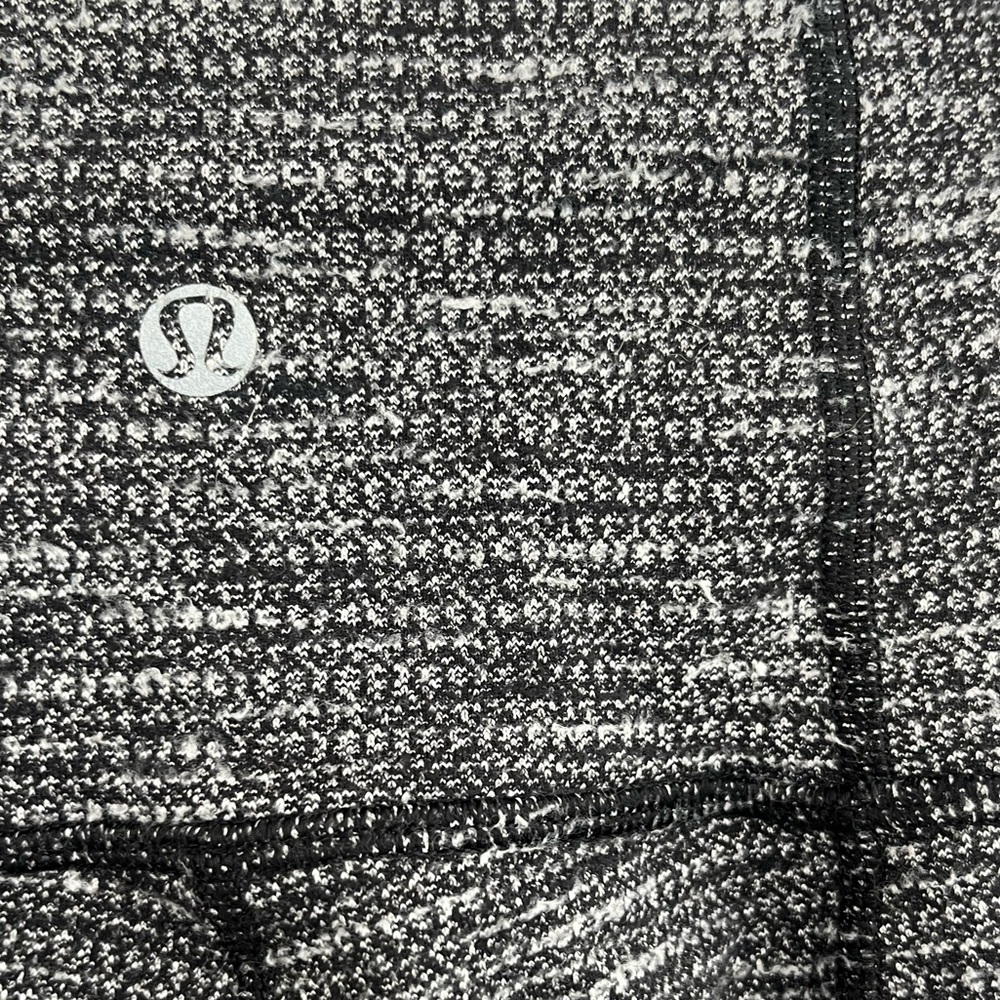 Lululemon High Rise Tight * Tall / Long - Picture 5 of 8